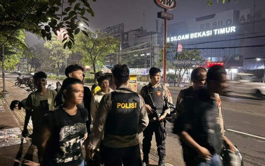 Sisir Terminal Bekasi dan Bulak Kapal, 10 Personel Sat Samapta Halau Potensi Tawuran Remaja