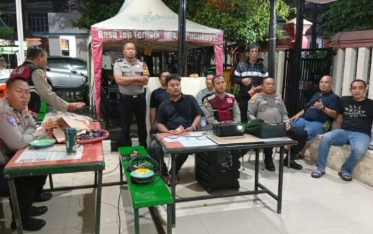 Kapolsek Jatisampurna Gelar Jaga Jakarta On The Spot di Raya Kranggan, Ajak Warga Tingkatkan Peran Aktif Menjaga Kamtibmas