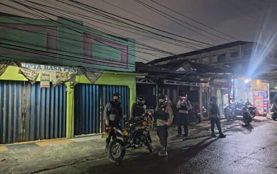 Patroli 'Jaga Jakarta' Sisir Objek Vital dan Jalur Protokol Bekasi Timur Jelang Pagi Hari