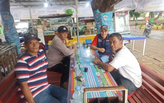 Bhabinkamtibmas Jakasampurna Sambang DDS Warga Poder Fajar Baru