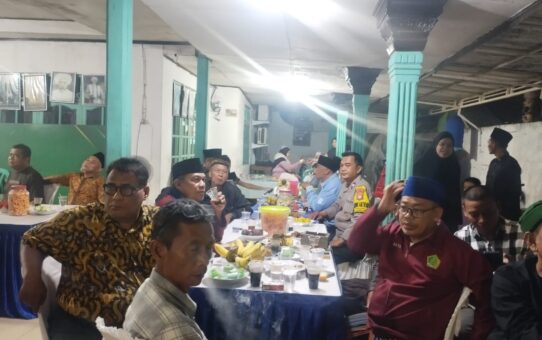 Jakarta On the Spot Malam Hari, Polsek Rawalumbu Kawal Pagelaran Wayang Kulit 1 Muharram