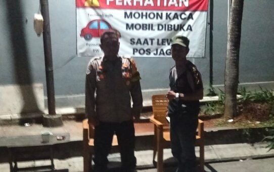 Bhabinkamtibmas Jatiasih Monitoring Poskamling Security Perum Pemda