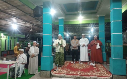 Jaga Bekasi On The Spot,Silaturahmi Kamtibmas Kapolsek Bekasi Barat Hadiri Pengajian Majelis Taklim As Salmaniyah Bintara