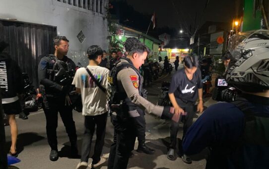 Brimob Polda Metro Jaya Bubarkan Balap Liar, Sembilan Motor Diamankan di Jakarta Timur