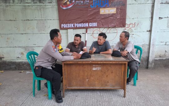 Jaga Jakarta On The Spot, Bhabinkamtibmas Jatibening Serap Aspirasi Warga dan Perkuat Sinergi Kamtibmas