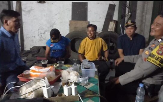 Bhabinkamtibmas Bojong Rawalumbu Sambang Warga Imbau Kunci Ganda