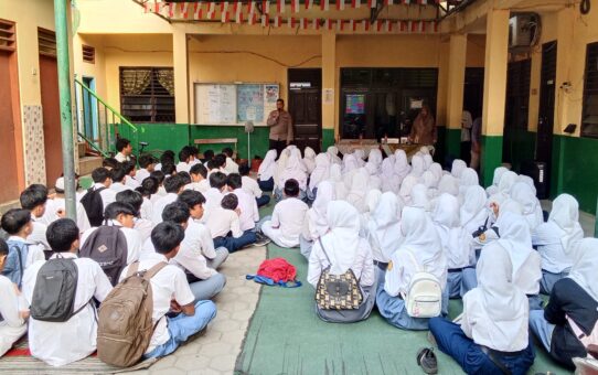 Polisi Binluh di MTS An Nur 2 Bekasi Utara, Ingatkan Bahaya Bullying