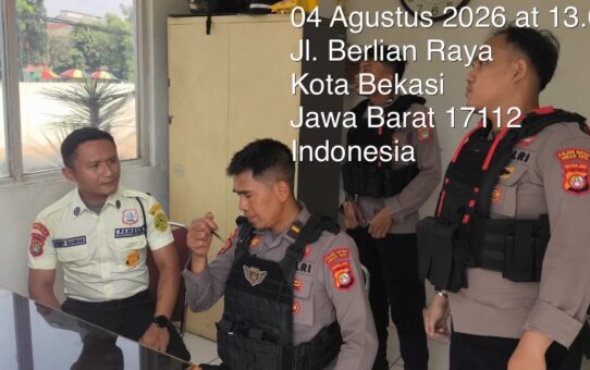 Tim Presisi 1 Polres Bekasi Kota Gelar Patroli Dialogis di Berlian Raya dan Sultan Agung