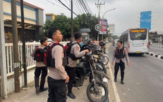 Polisi Bekasi Kota Patroli Antisipasi Bubaran Suporter di Pekayon dan Rawapanjang