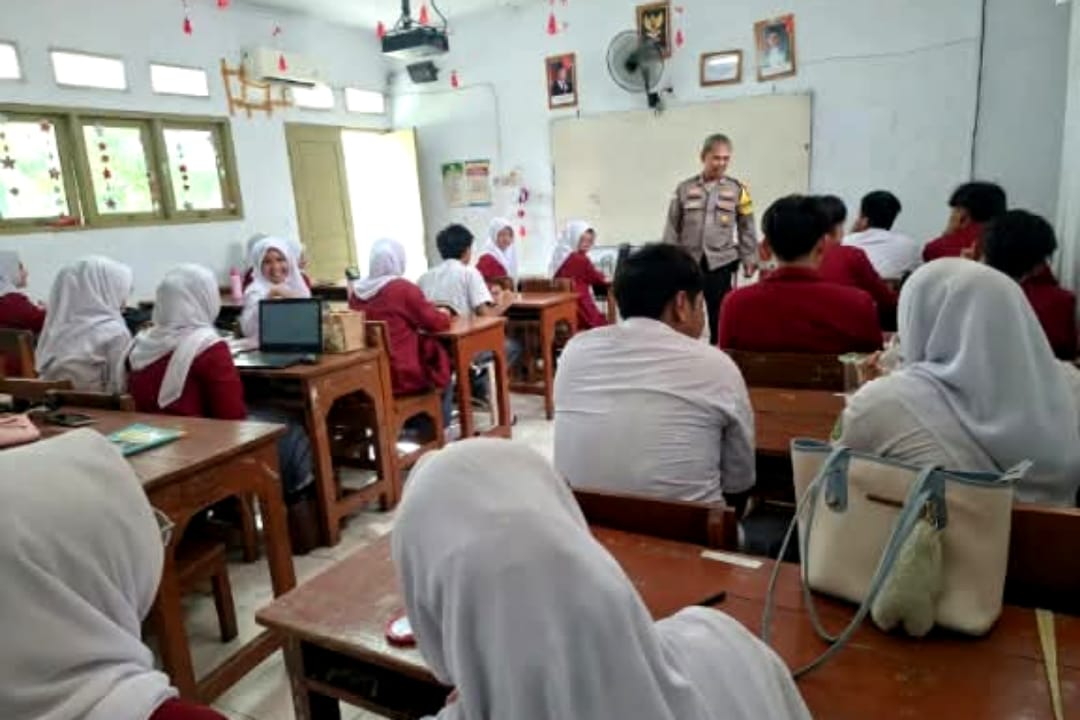 Polsek Bekasi Selatan Dampingi Pelajar SMK Permata Bangsa, Tekankan Edukasi dan Perlindungan dari Kekerasan