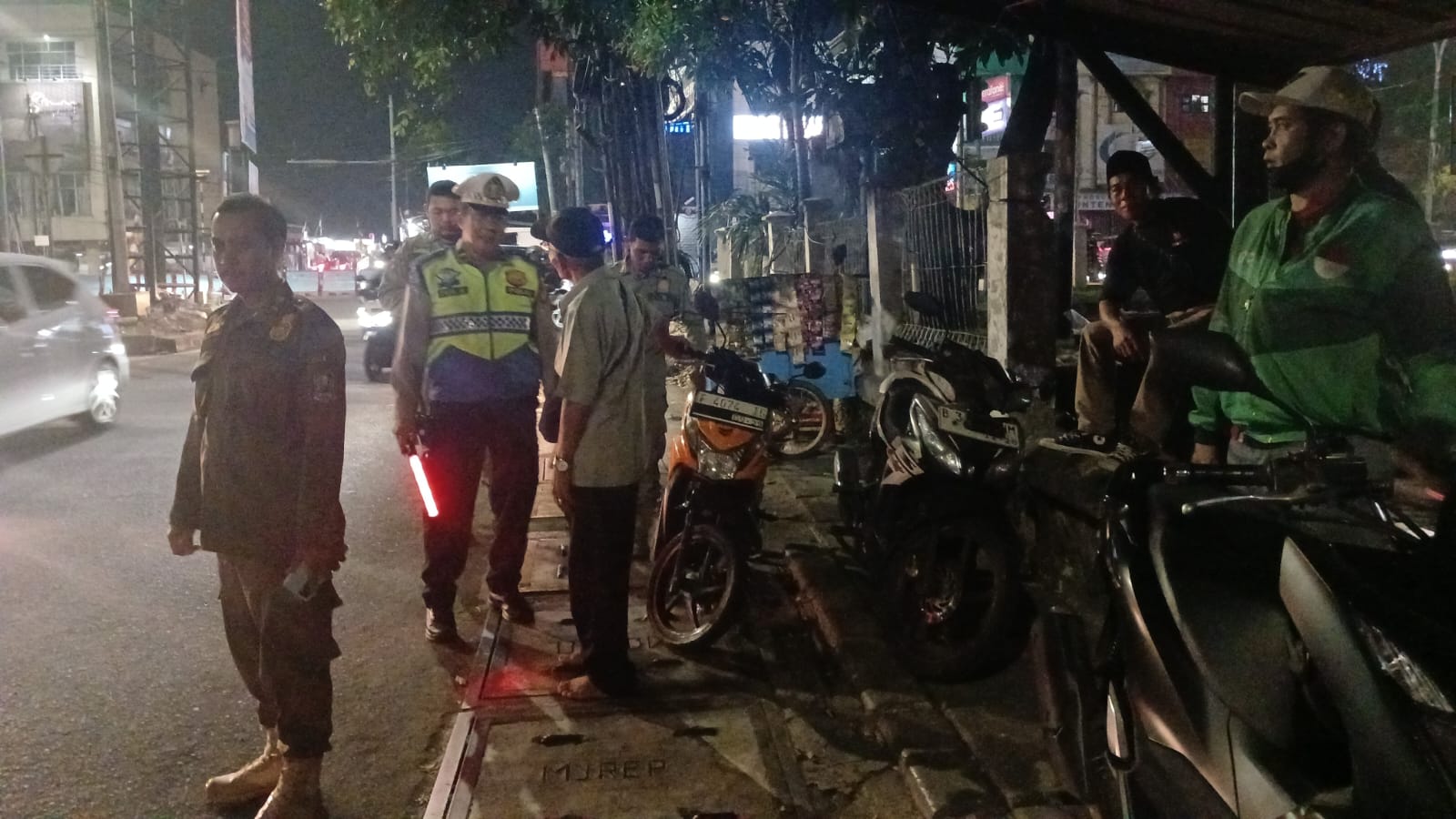 Patroli Gabungan 3 Pilar Jatisampurna Antisipasi Gangguan Kamtibmas