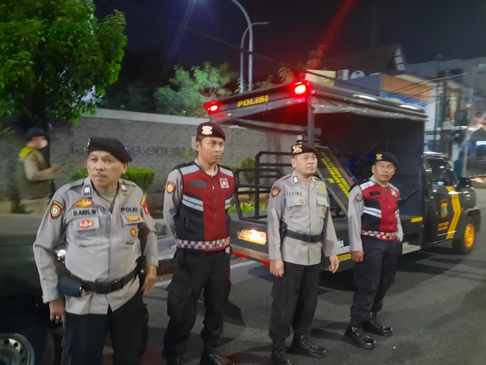 PATROLI PERINTIS PRESISI GABUNGAN SKALA BESAR DALAM RANGKA CIPTA KONDISI WILAYAH HUKUM POLRES METRO BEKASI KOTA