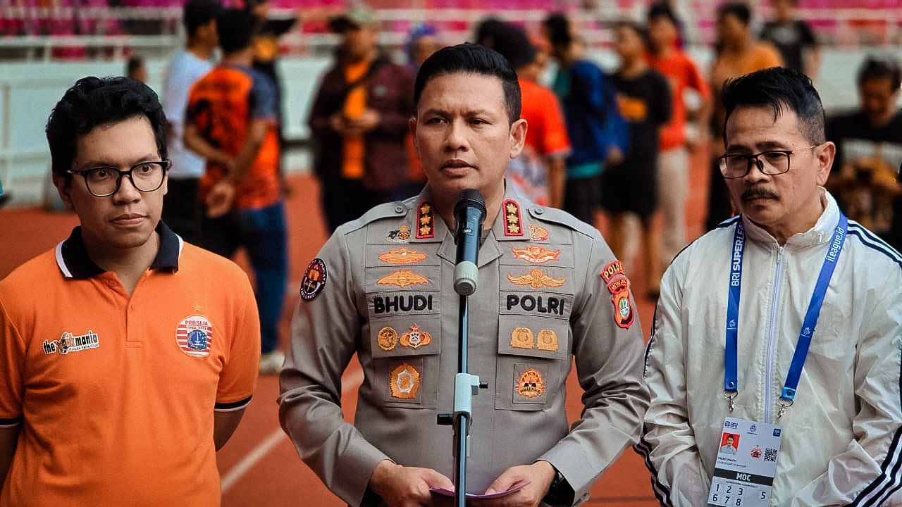 Polda Metro Jaya Siagakan 17.800 Personel Amankan Laga Persija–Persib di GBK