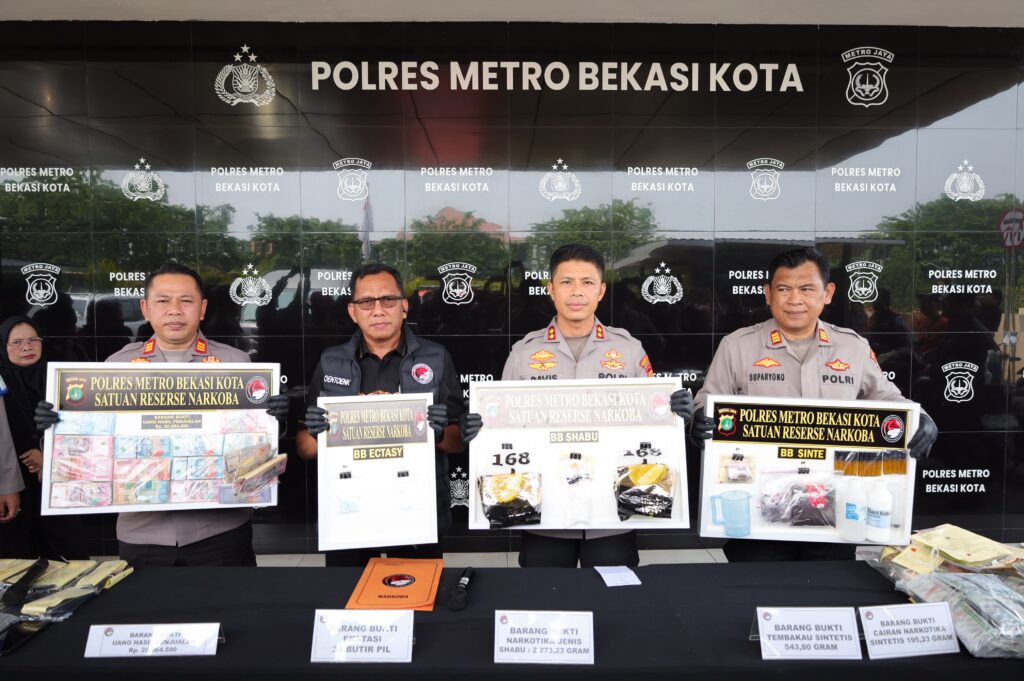 Operasi Nila Jaya, Polres Metro Bekasi Kota Amankan 74 Tersangka dan Sita 49.119 Butir Obat Keras