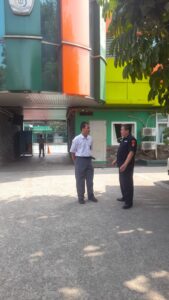 Humas Polres Metro Bekasi Kota Monitoring SMK Taruna Bangsa Cegah Pelajar Ikut Aksi Demonstrasi di Jakarta