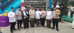 Maulid Nabi Muhammad SAW 1448 H di Masjid Al Khoiriyah Cimuning, Bhabinkamtibmas Hadir Pastikan Kegiatan Kondusif