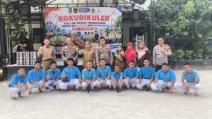 Bangun Karakter Sejak Dini, Polsek Jatisampurna Sosialisasi Pencegahan Perundungan di SMPN 15