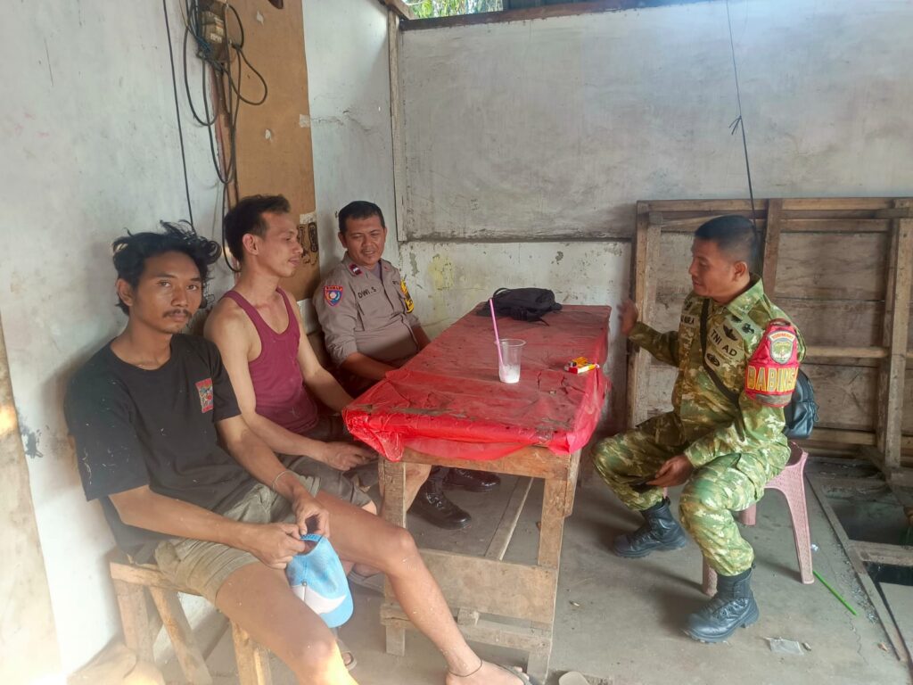 Tiga Pilar Sumurbatu Gelar Sambang Pemukiman, Sosialisasikan Penggunaan Kunci Ganda Kendaraan