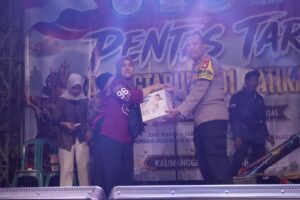 Kemeriahan Pentas Seni Malam Puncak HUT RI Ke-81 di Jatikarya Berlangsung Hangat dan Kondusif