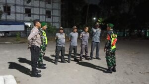 Perkuat Keamanan Pemukiman Malam Hari, Tiga Pilar Rawalumbu Gelar Patroli Bersama