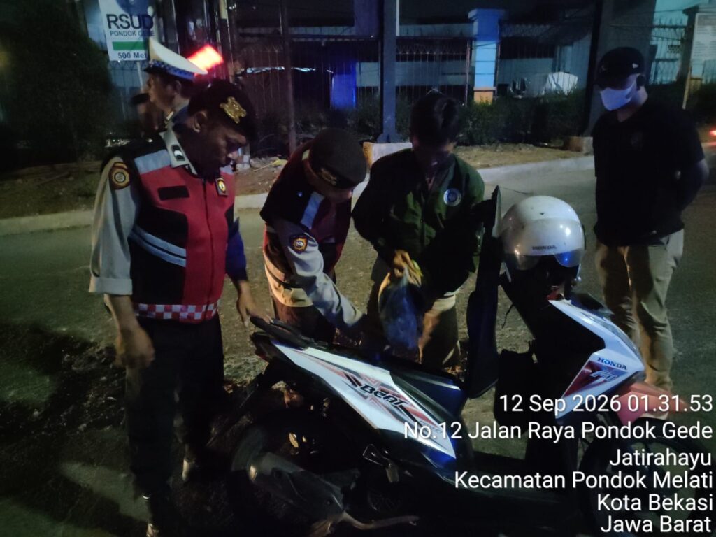 Jaga Jakarta On The Spot : Antisipasi Tawuran dan Balap Liar, Polsek Pondok Gede Gelar Patroli hingga Subuh