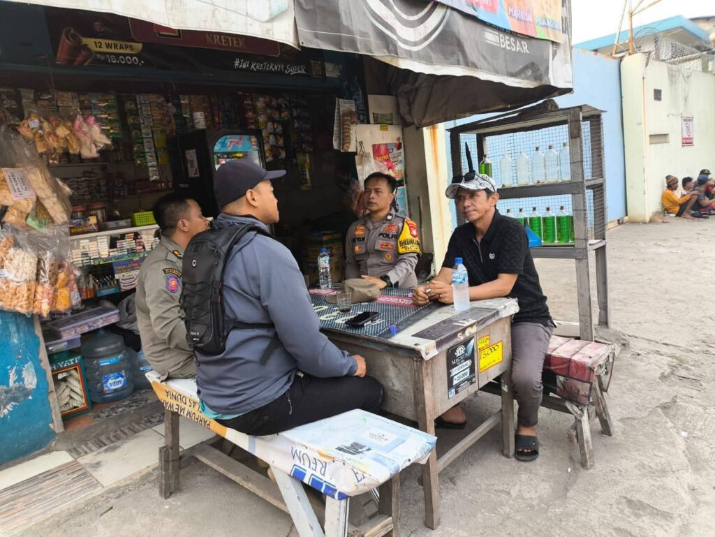 JAGA JAKARTA ON THE SPOT, BHABINKAMTIBMAS SERAP ASPIRASI WARGA DAN AJAK BERSAMA JAGA KAMTIBMAS